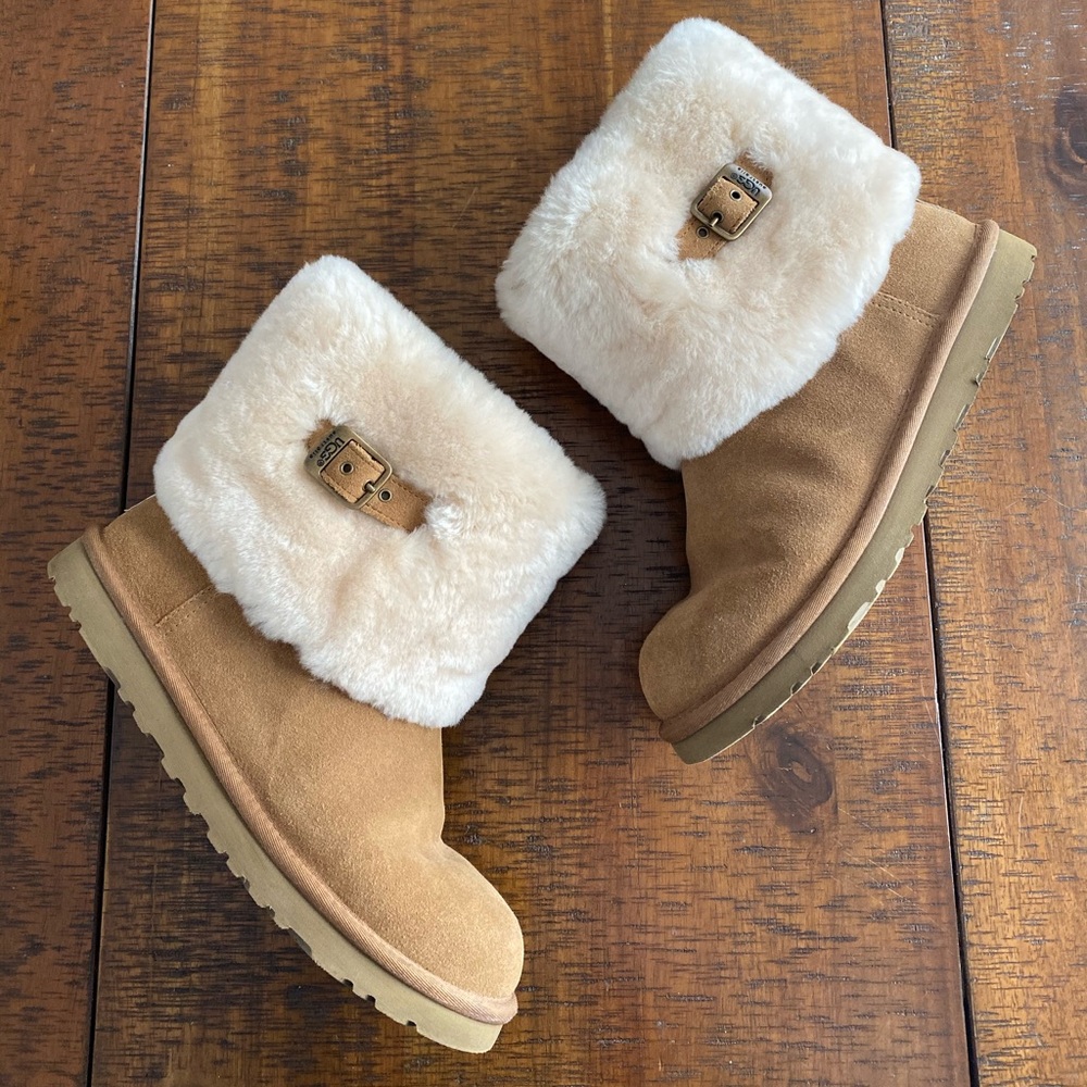 ⚡️MOVING SALE ⚡️
 UGG boots ⚡️MOVING SALE ⚡️
